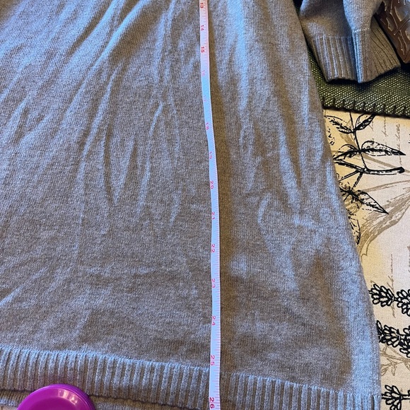 D&Co Lightweight Sweater - Picture 5 of 5